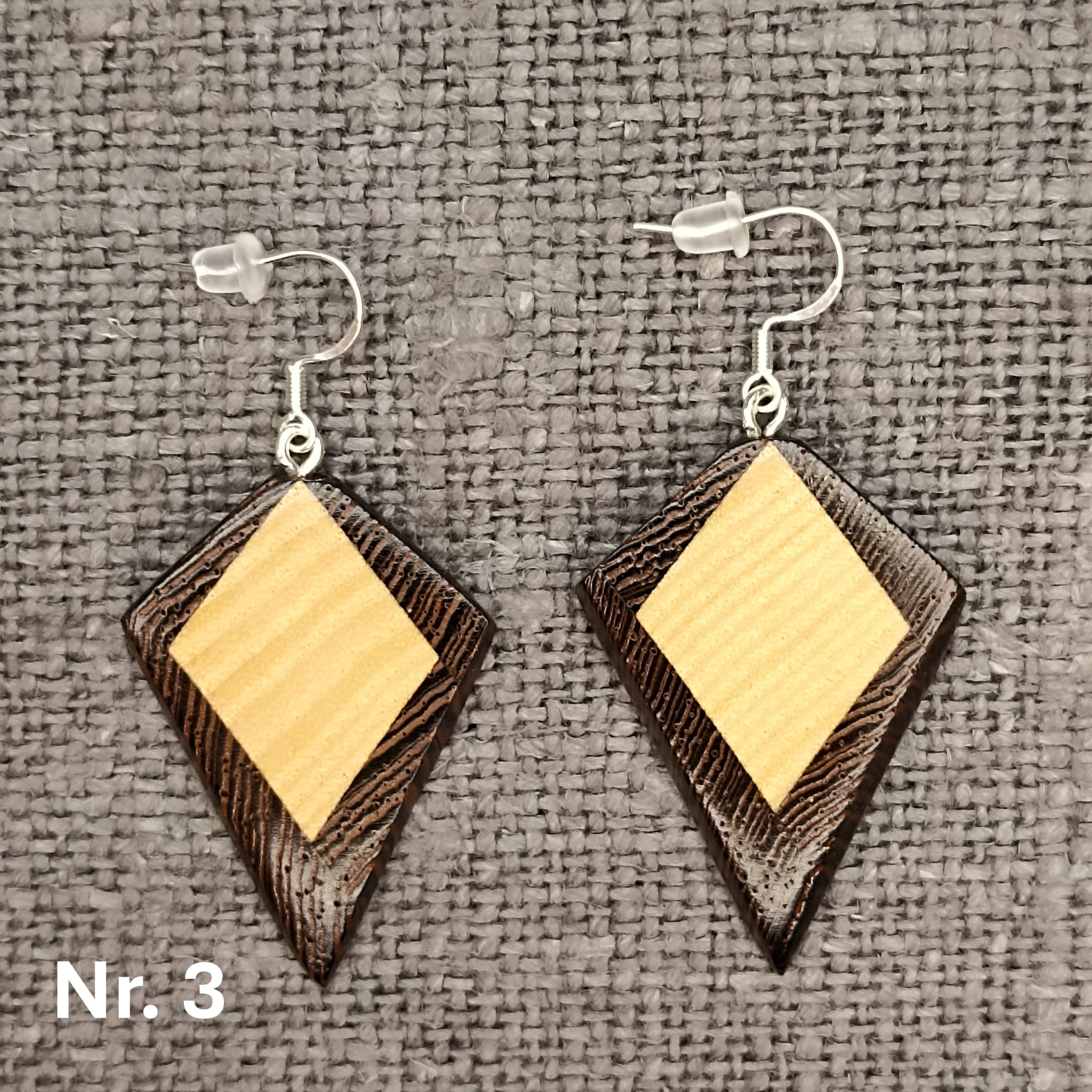 Divu krāsu koka auskari "Rombi" - Image 7
