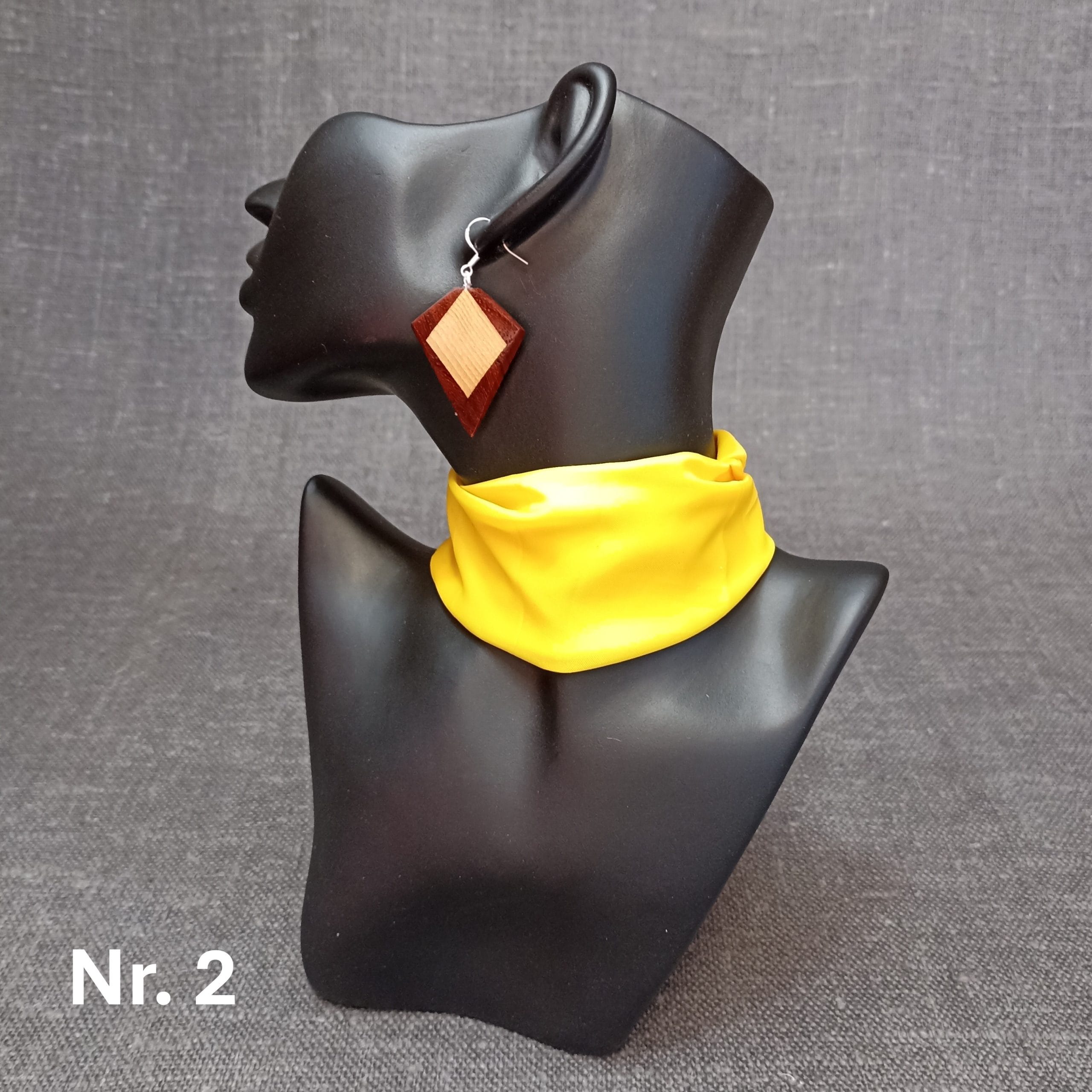 Divu krāsu koka auskari "Rombi" - Image 4