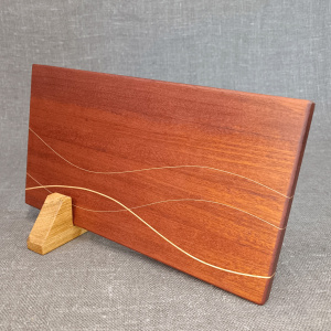 Sarkankoka dēlītis “Upītes” 32×17 cm