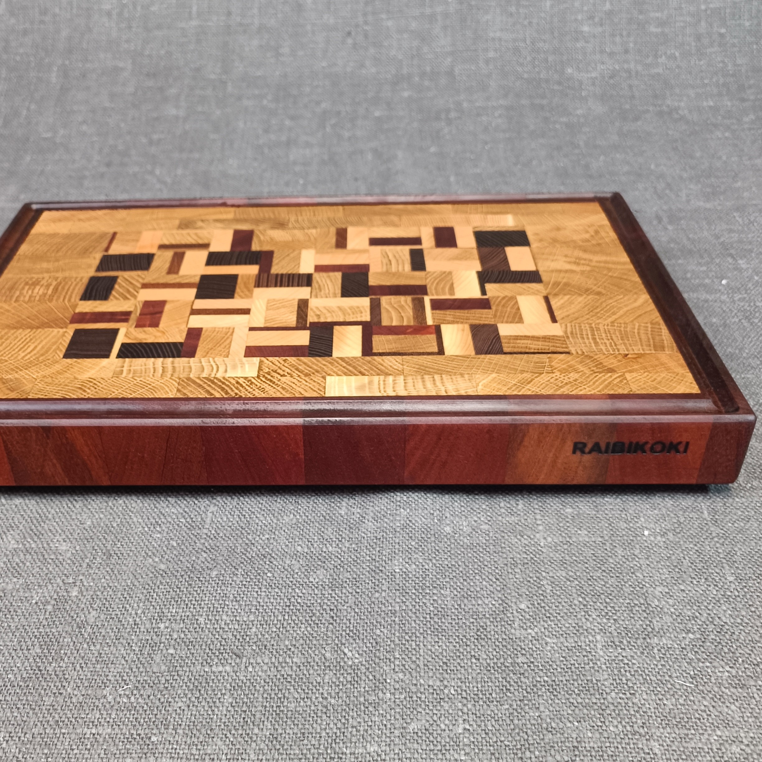 "Trīskrāsu L" gala šķiedru dēlis 40x26cm - Image 4